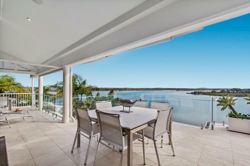 Noosa Quays Aparthotel Exterior photo